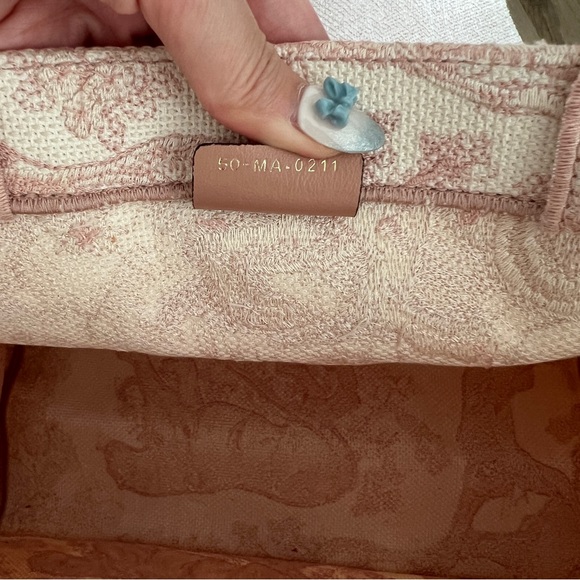 DIOR Ecru and Pink Toile de Jouy Medium Book Tote Bag / DIOR Book Tote Bag - Picture 11 of 15